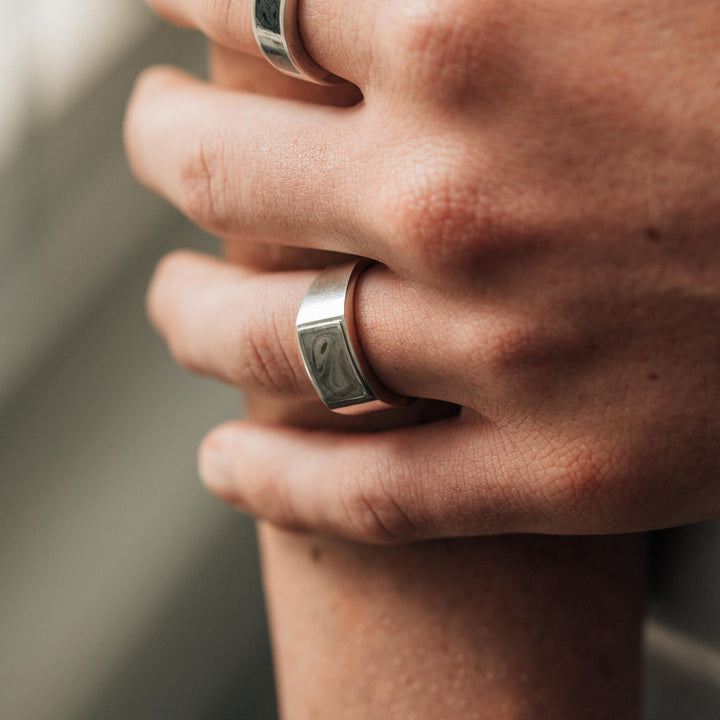 Detailed Rectangle Setting Cremation Ring in 14K Rose Gold