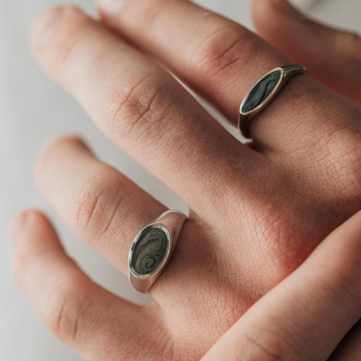 Lateral Oval Signet Cremation Ring in 14K Yellow Gold