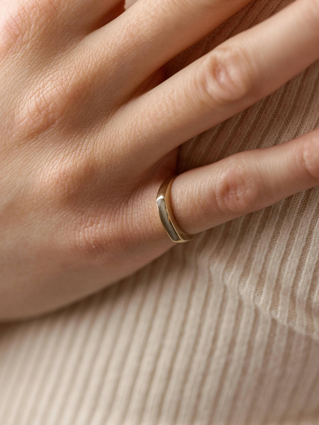 Smooth Band Cremation Ring in 14K White Gold