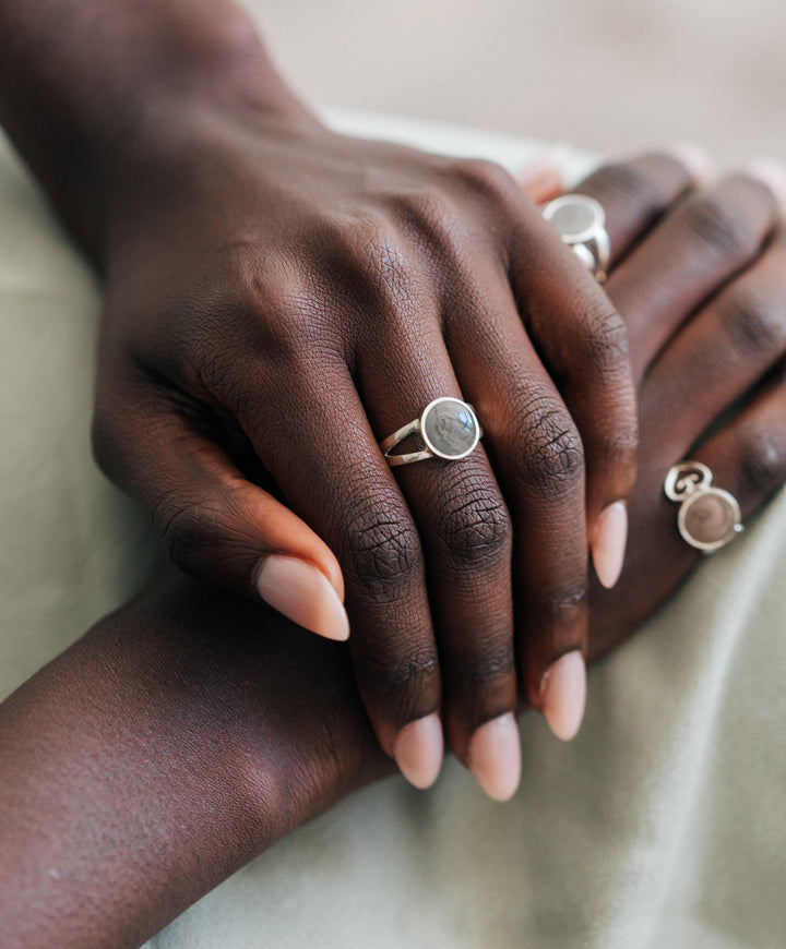A photo of close by me's Circle Split Shank Ring in Sterling Silver being worn by a model