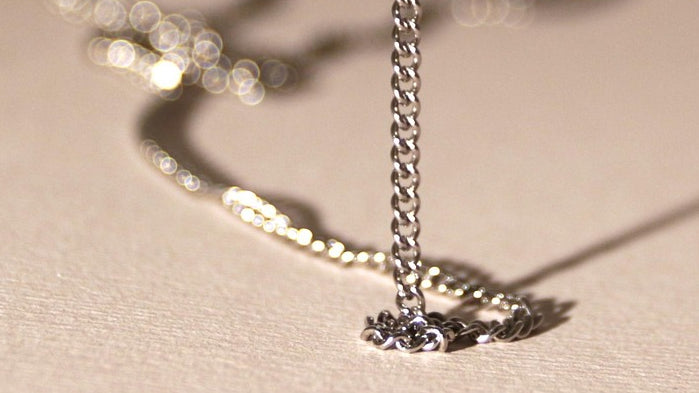 Untangling Jewelry Chains