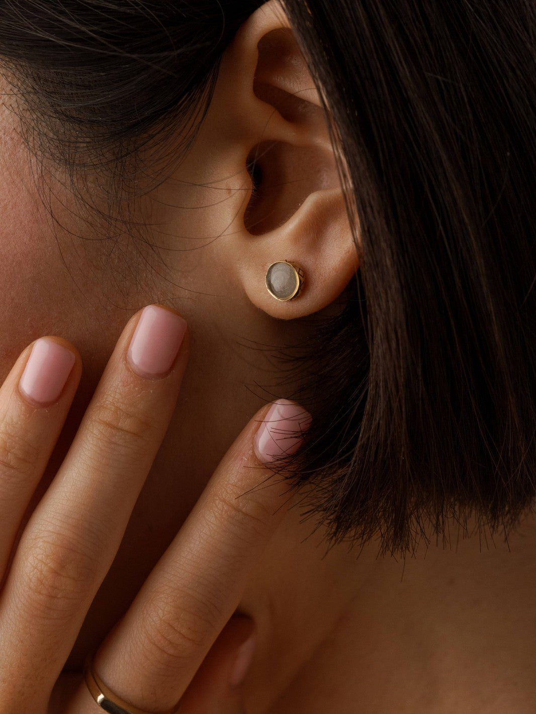 Detailed Circle Stud Cremation Earrings in 14K Yellow Gold