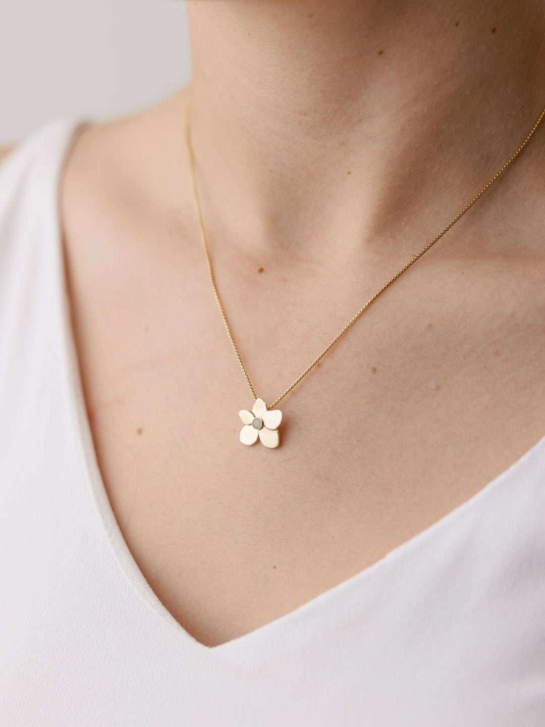 Hydrangea Cremation Necklace in 14K White Gold