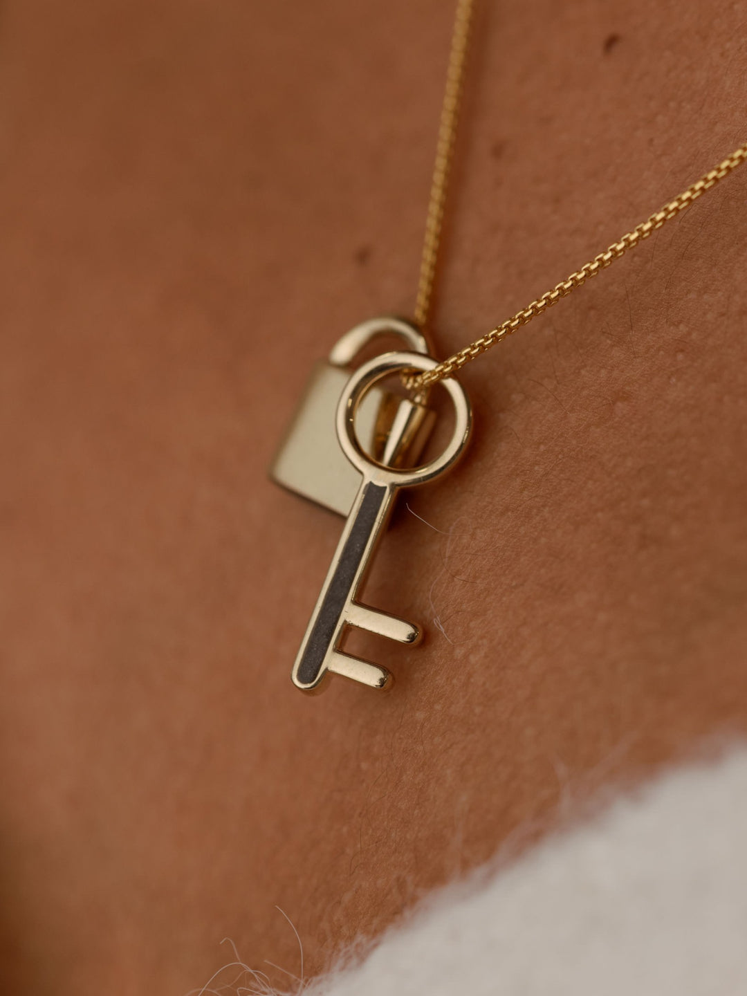 Key Cremation Necklace in 14K Yellow Gold