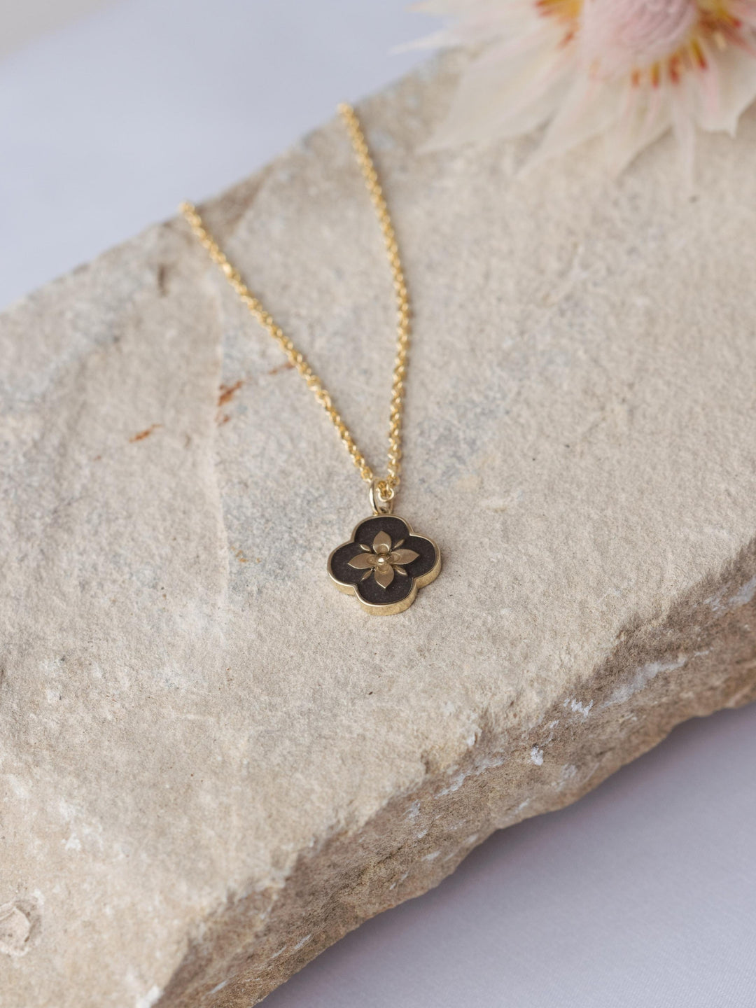 Clover Cremation Necklace in 14K Rose Gold