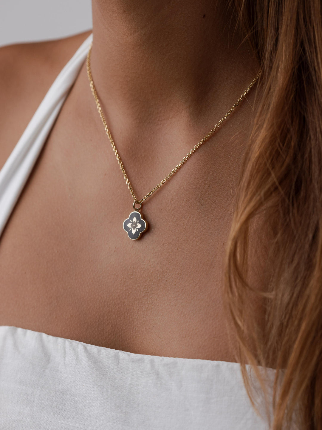 Clover Cremation Necklace in 14K Rose Gold