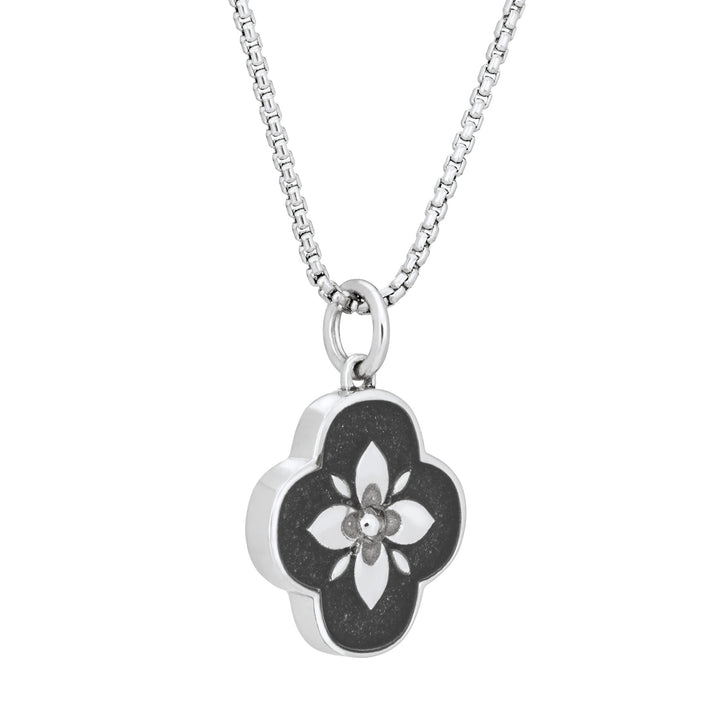Clover Cremation Necklace in Sterling Silver