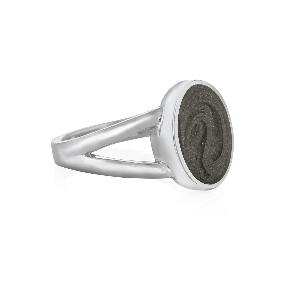 Oval Split Shank Cremation Ring in 14K White Gold