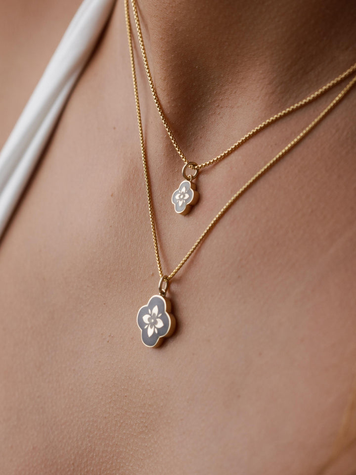 Clover Cremation Necklace in 14K Rose Gold