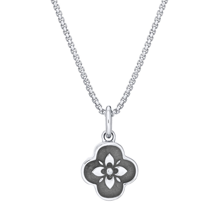 Clover Cremation Necklace in 14K White Gold