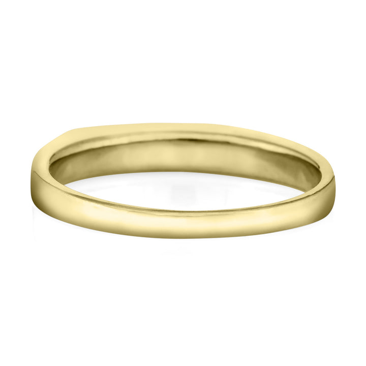 The shank of the 14k yellow gold smooth band cremated remains ring memorial designed by close by me jewelry