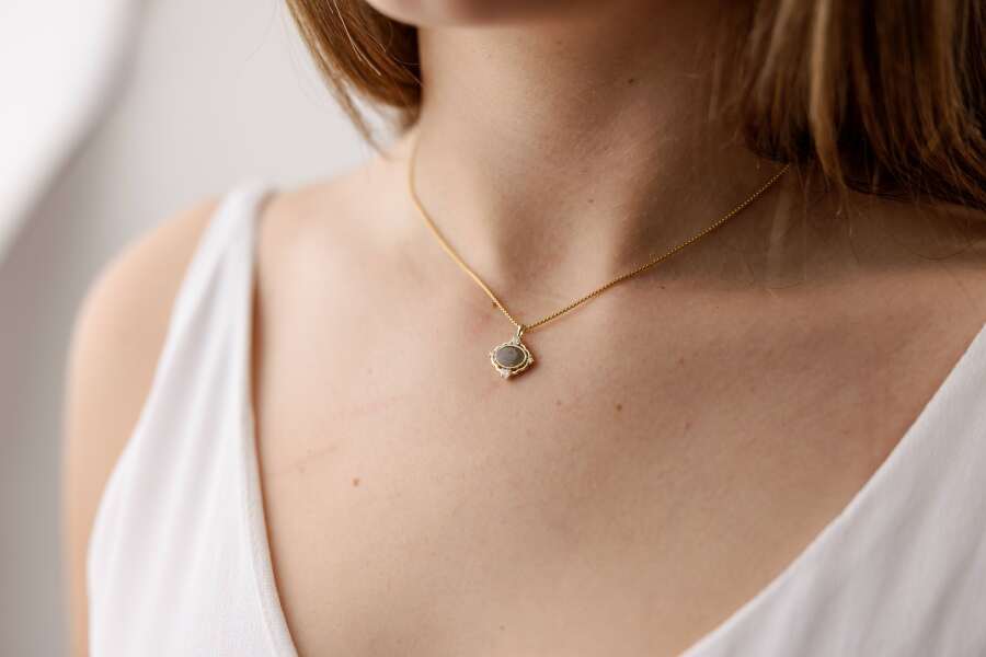 Scalloped Oval Cremation Necklace in 14K Yellow Gold with Diamonds