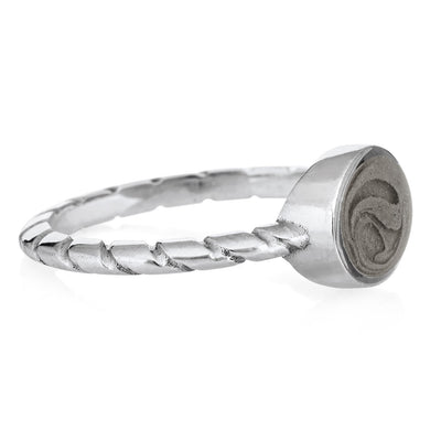 This pictured shows close by me jewelry's 14K White Gold Cable Band Ring from the side