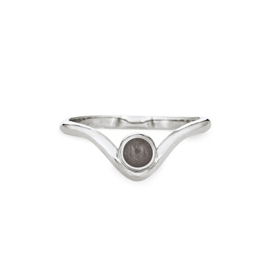 Pictured here is the Sterling Silver Chevron Circle Ashes Ring from the front to show the grey cremation setting