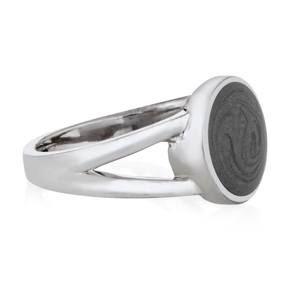 Pictured here is a side view of the Circle Split Shank Ring in 14K White Gold by close by me