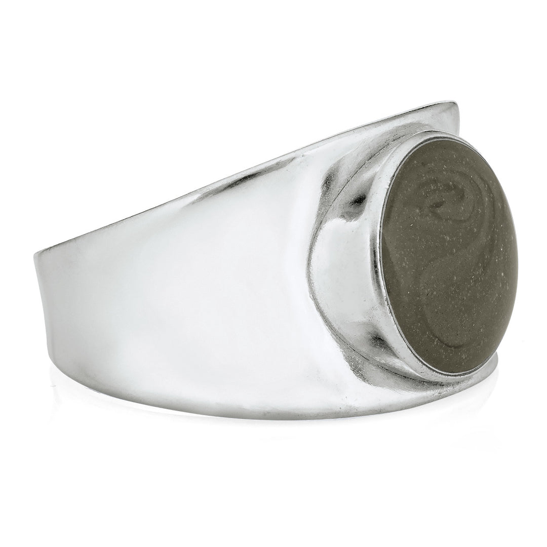 This photo shows the Concave Band Cremains Ring design by close by me jewelry in 14K White Gold from the side