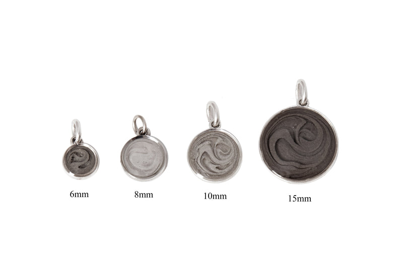 This photo shows the sizing array for close by me jewelry&