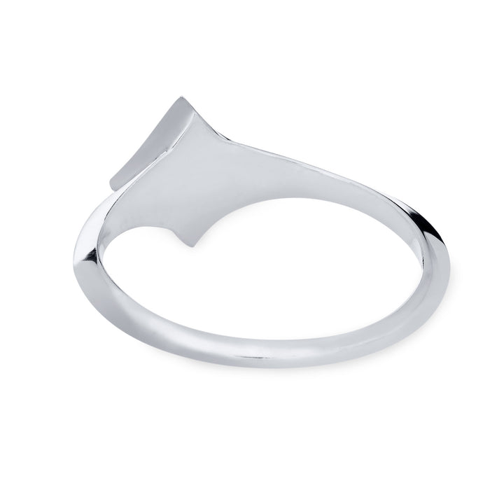 Pictured here is close by me jewelry's 14K White Gold Luminary Cremains Ring from the back