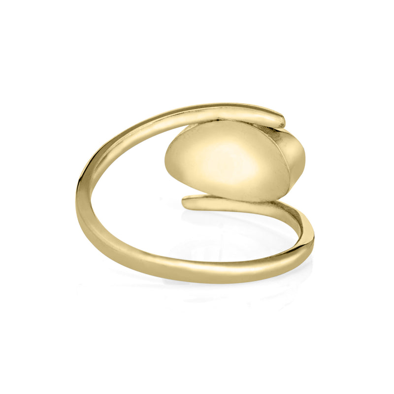 This photo shows the 14K Yellow Gold Oval Spiral Band Ashes Ring design by close by me jewelry from the back to show the band detail and back of the setting