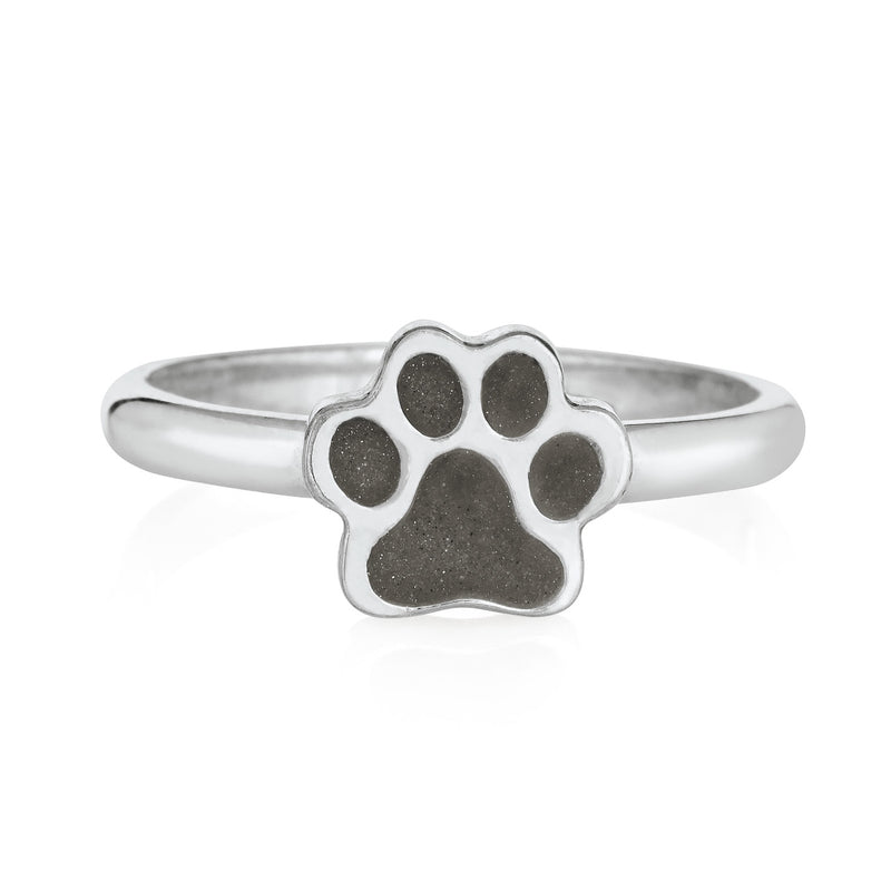 Pictured here is the 14K White Gold Paw Print Stacking Cremation Ring by close by me jewelry from the front to show its gray cremation setting