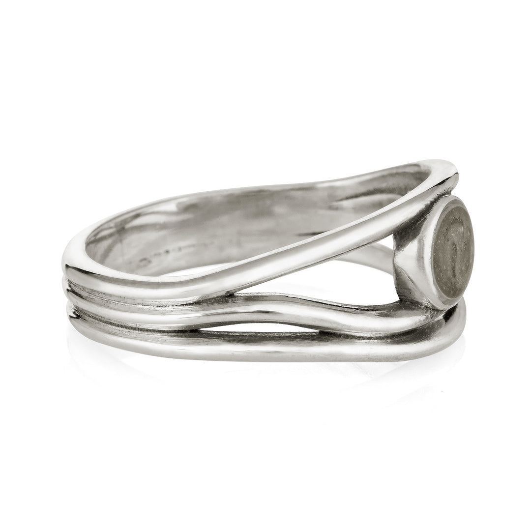 Pictured here is the Three Band Cremation Ring in Sterling Silver by close by me jewelry from the side to show the thickness of the cremation bezel